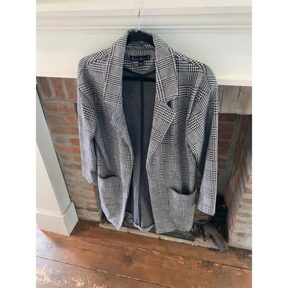 Like New Love Tree Womens Small Black White Houndstooth Oversized Blazer - Picture 3 of 7